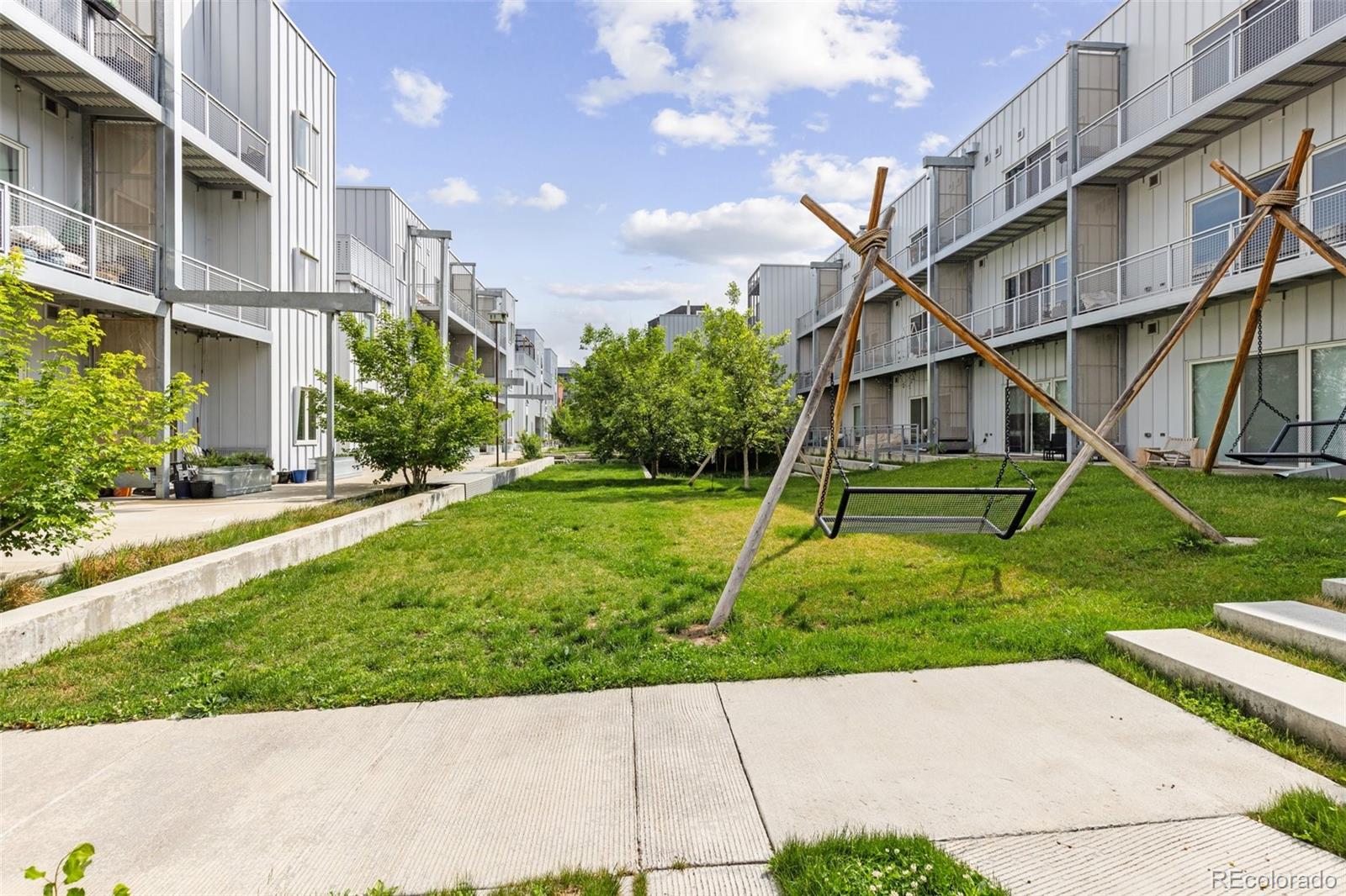 2550 Lawrence Street Unit: RB306