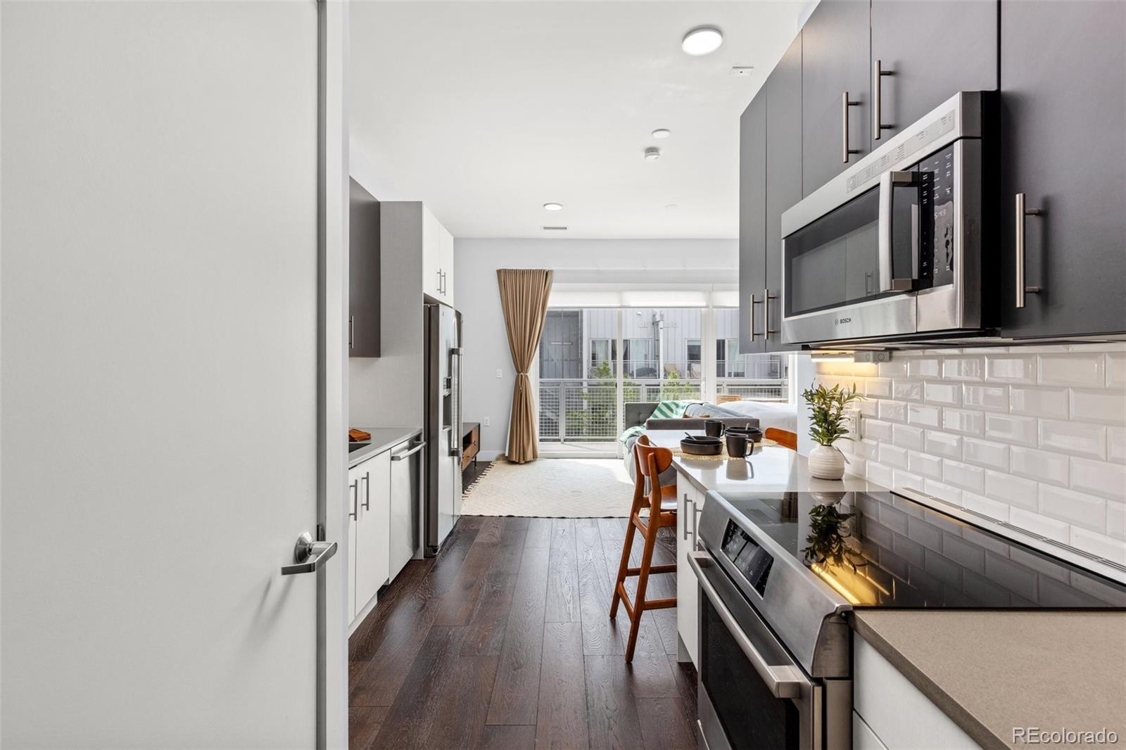 2550 Lawrence Street Unit: RB306