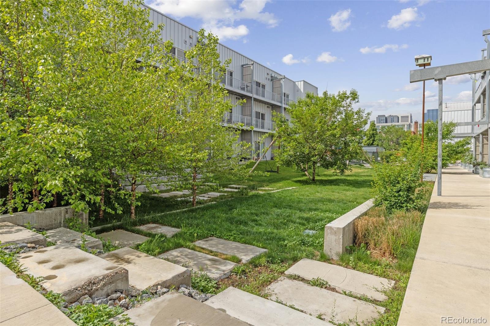 2550 Lawrence Street Unit: RB306