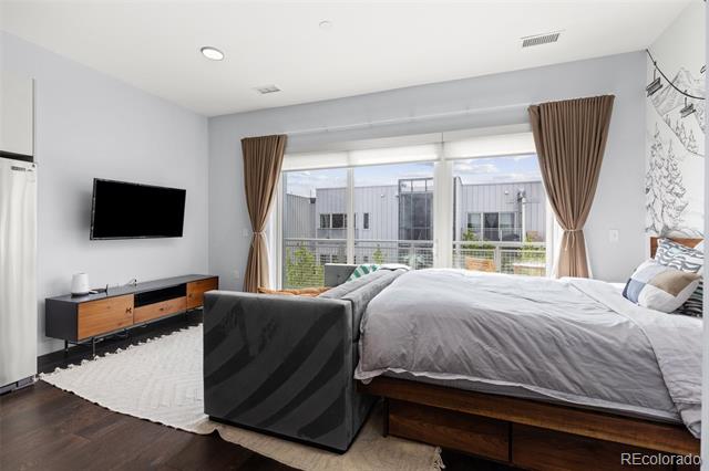 2550 Lawrence Street Unit: RB306