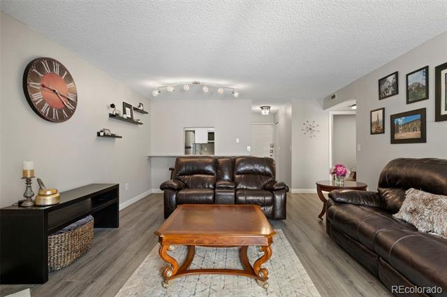 534 E 7th Avenue Unit: 206