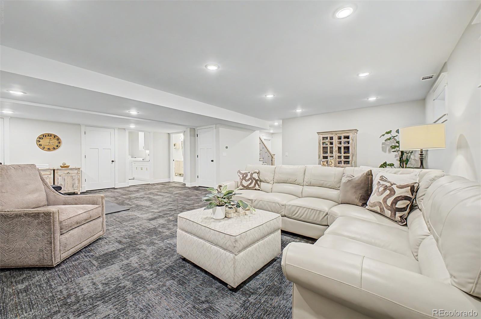 312 W Charles Street