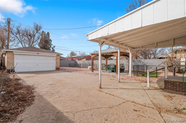 357 Zenobia Street