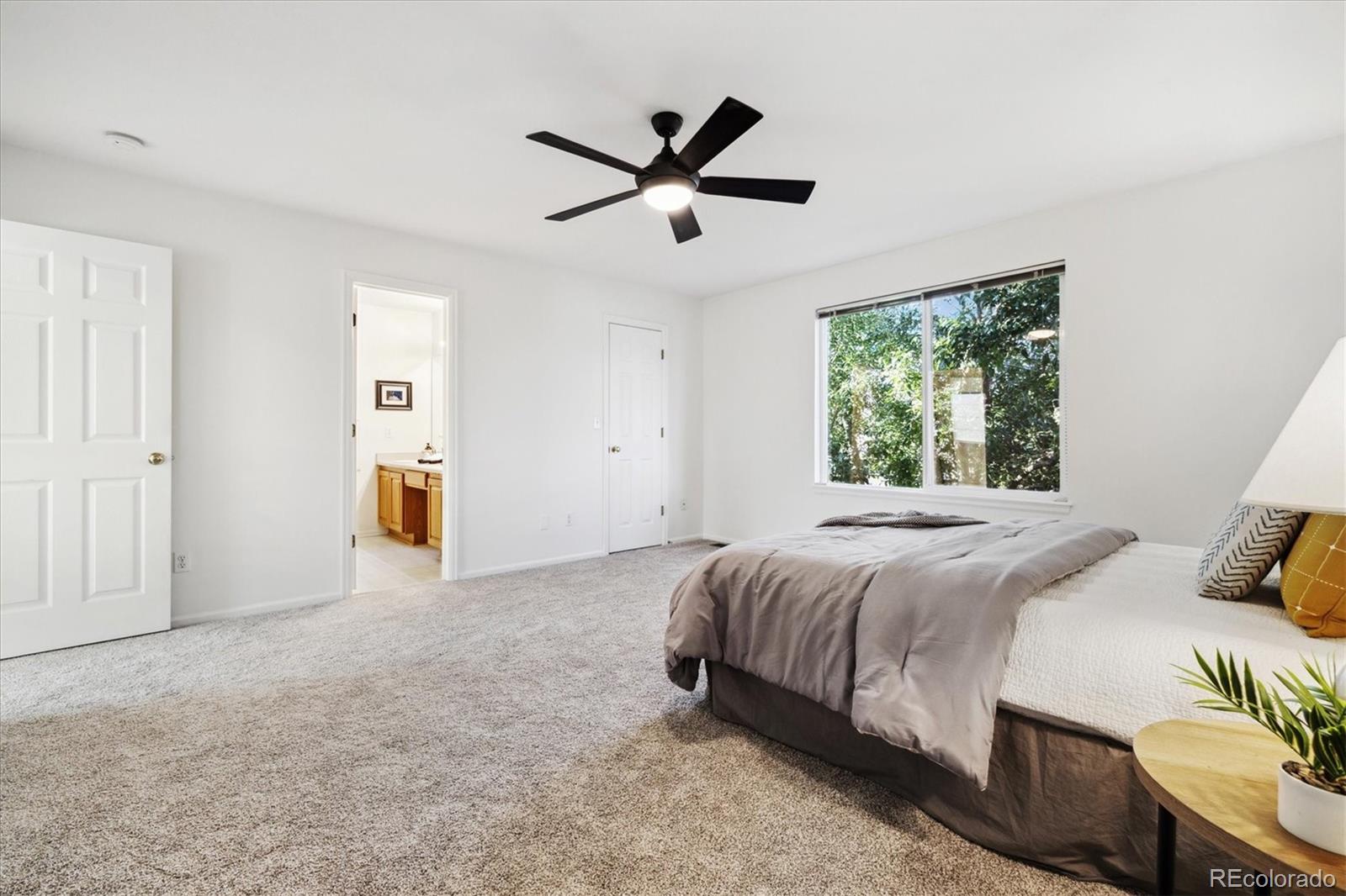 10315 Ravenswood Lane
