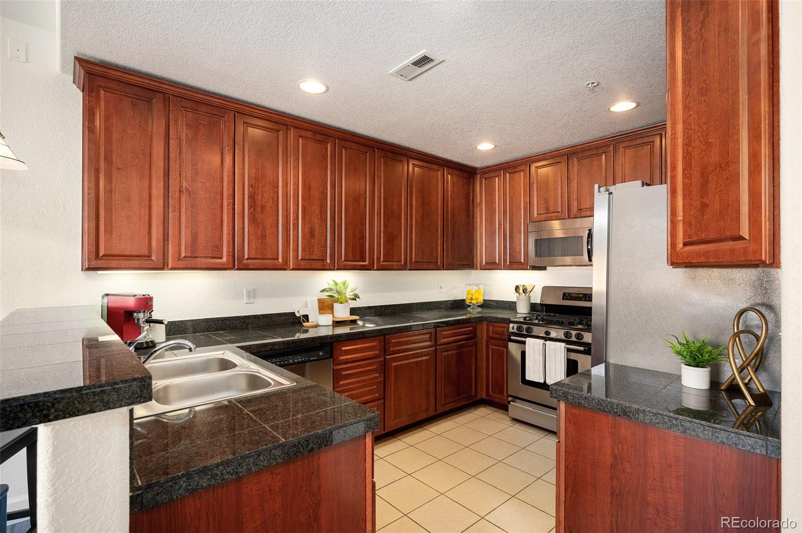 1735 N Ogden Street Unit: 107