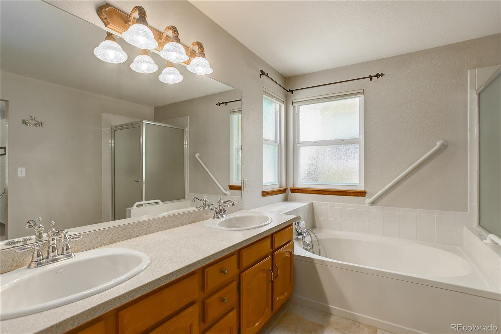 432 W Jamison Place