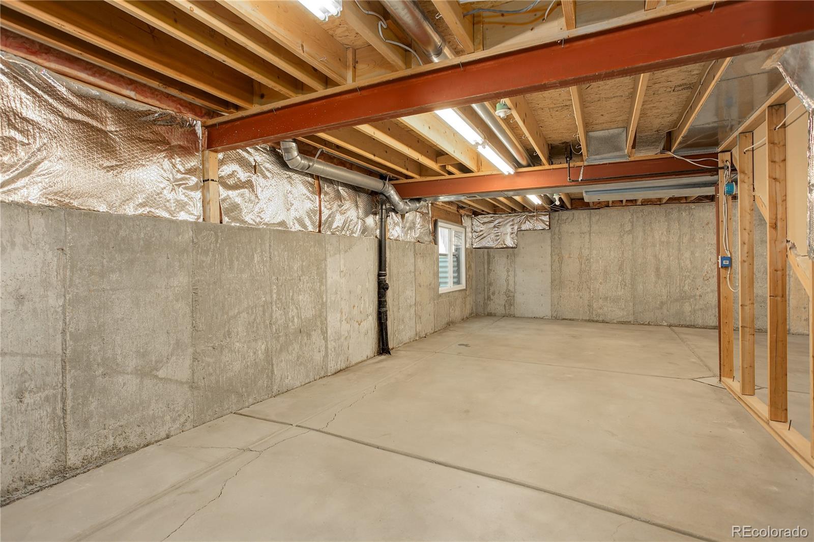432 W Jamison Place