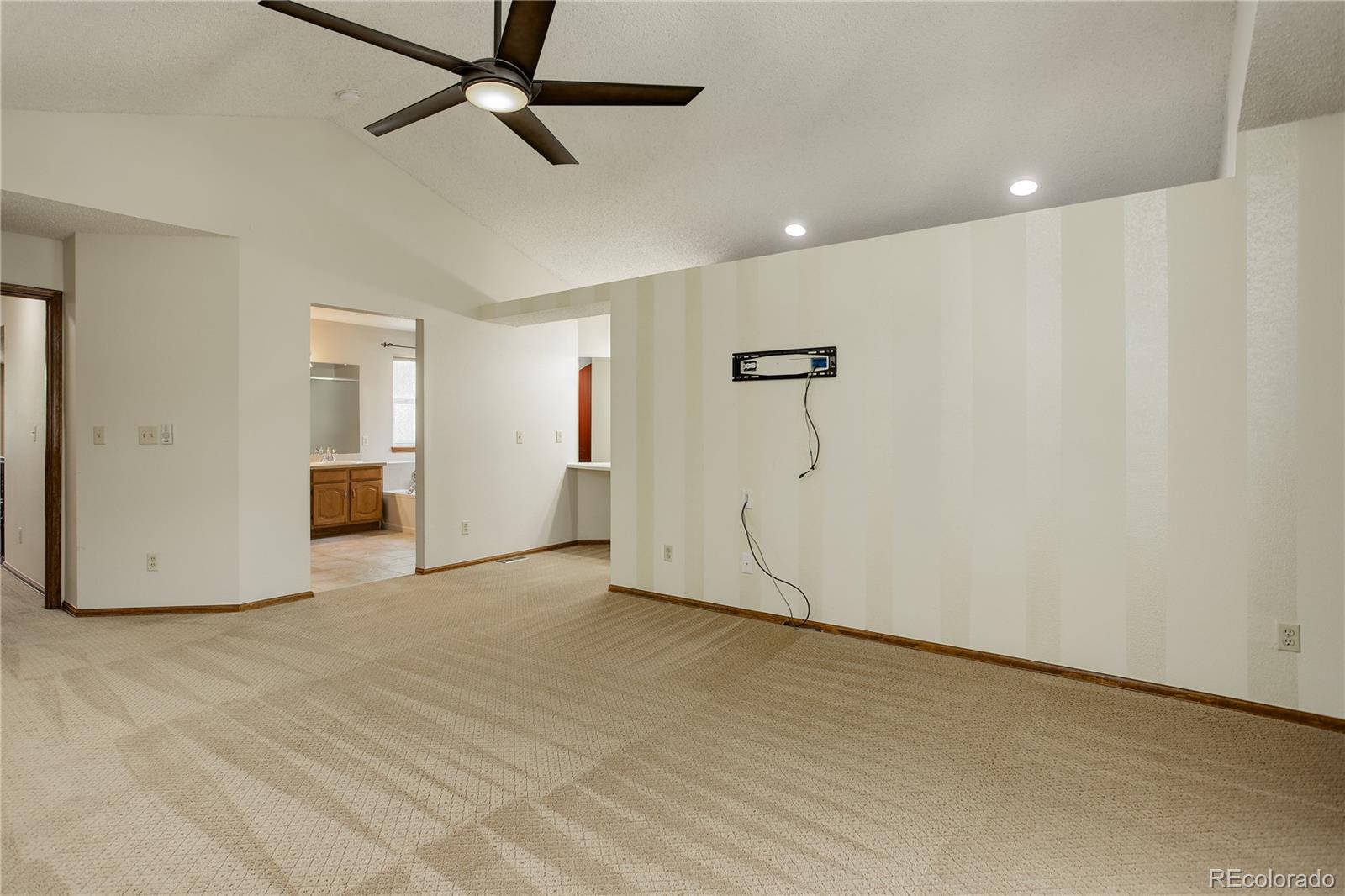 432 W Jamison Place
