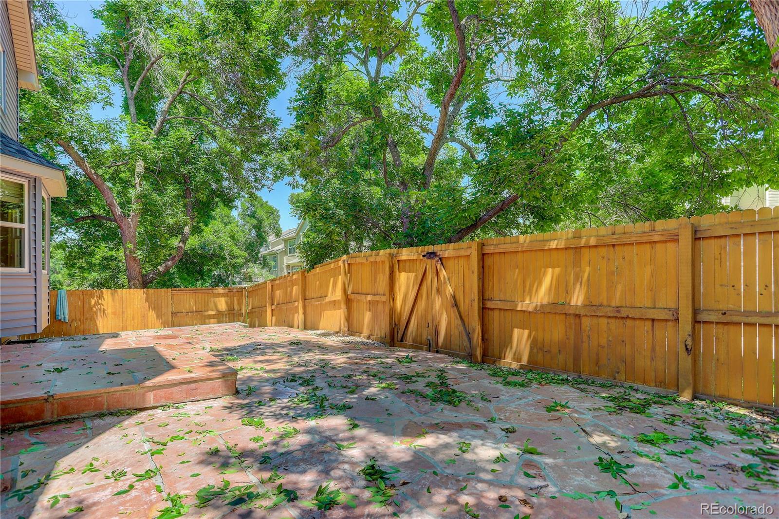 432 W Jamison Place