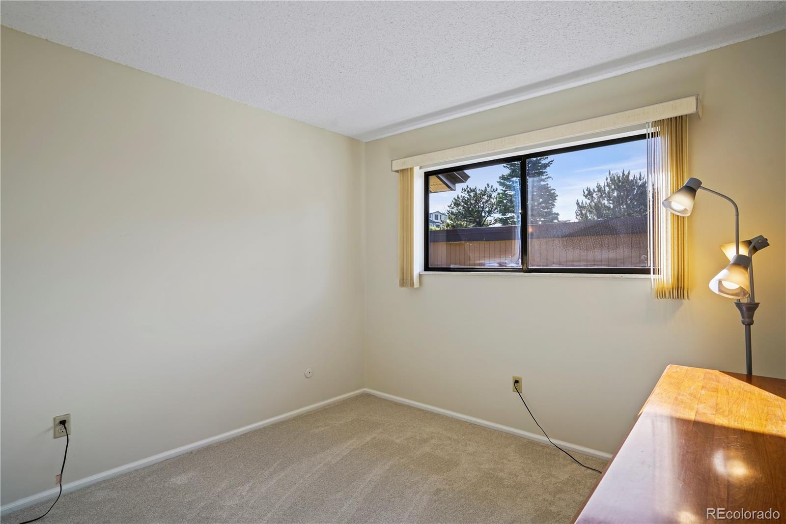 232 S Holman Way