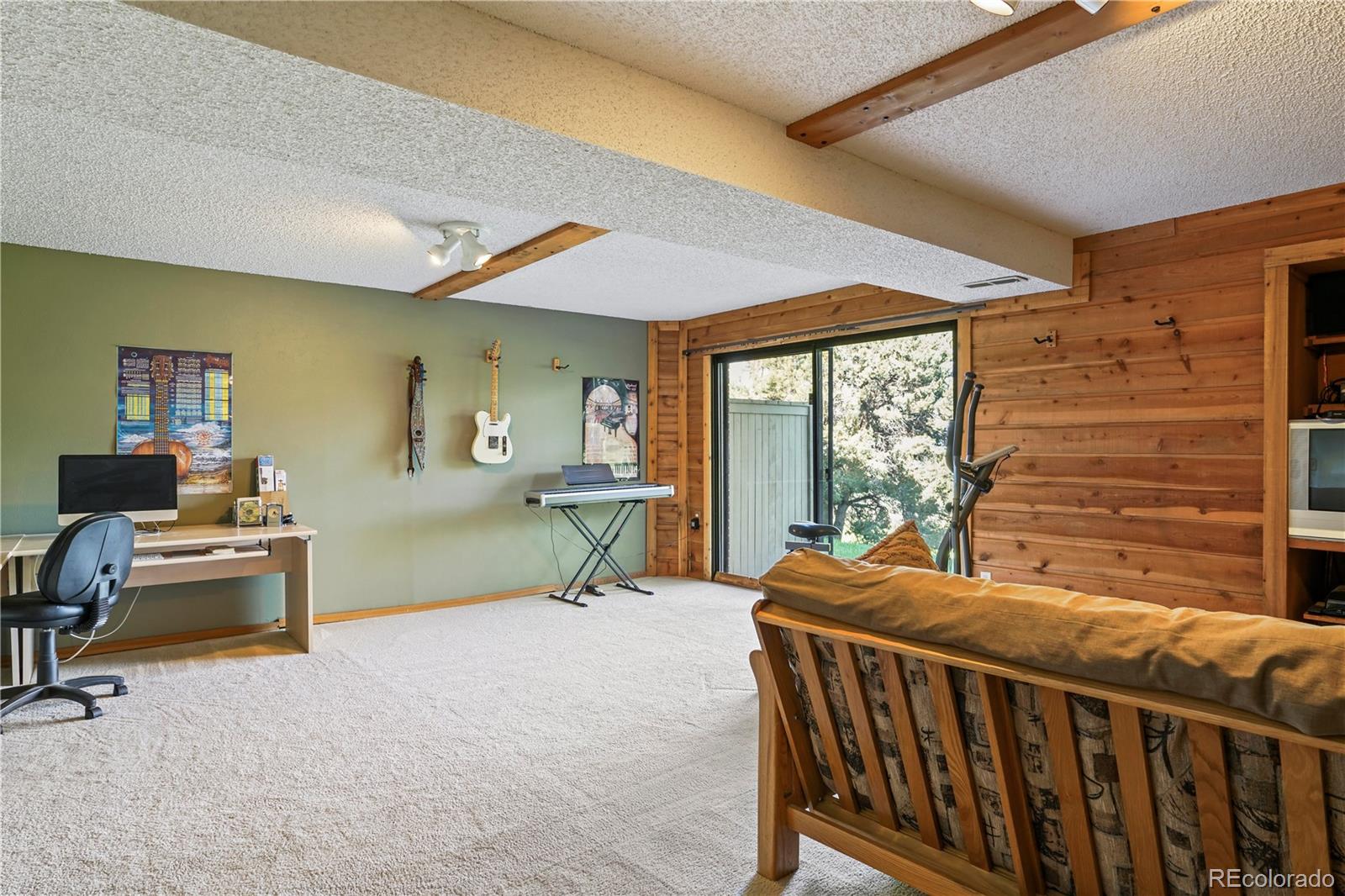 232 S Holman Way