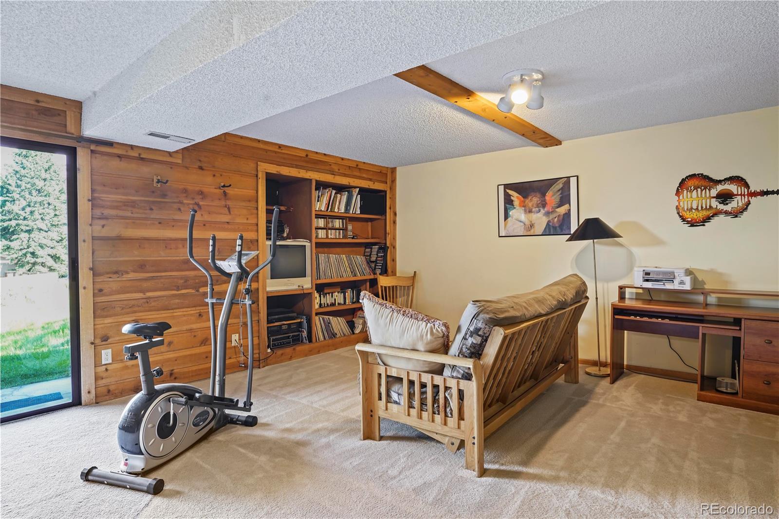 232 S Holman Way