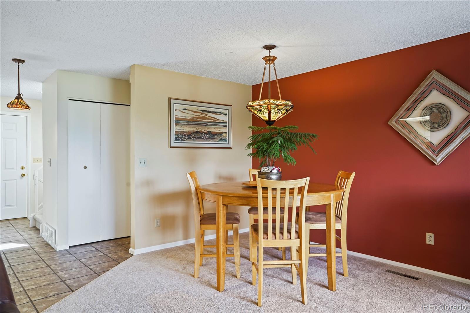 232 S Holman Way