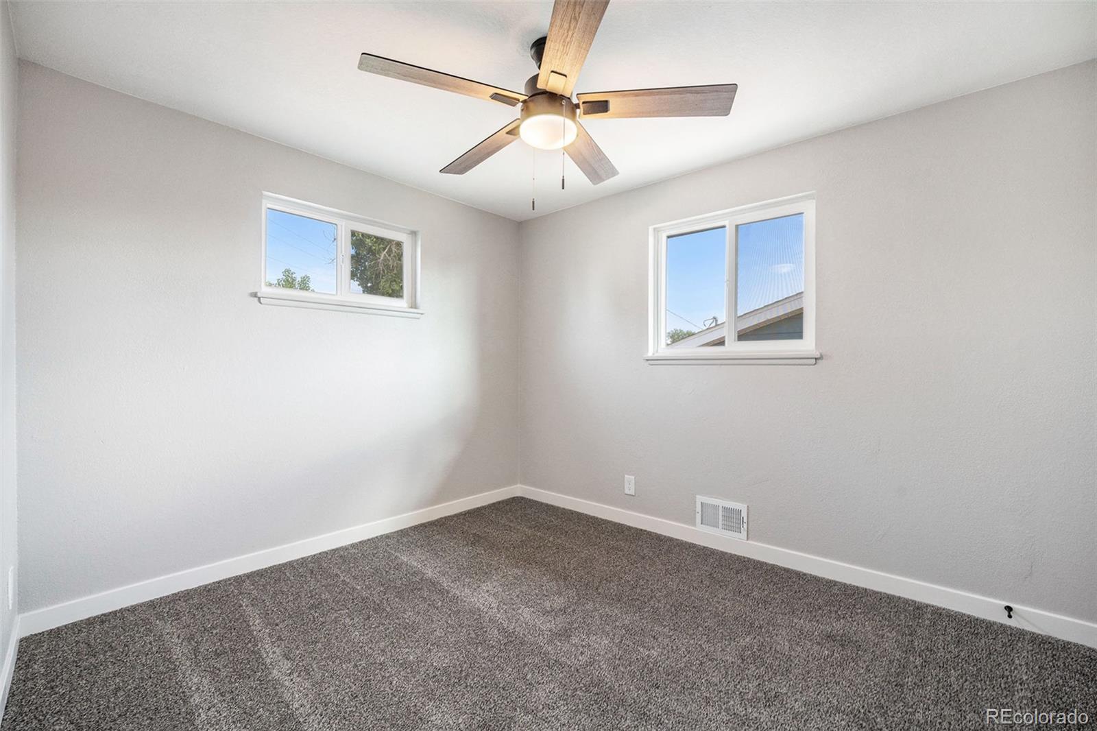 7261 E 78th Place