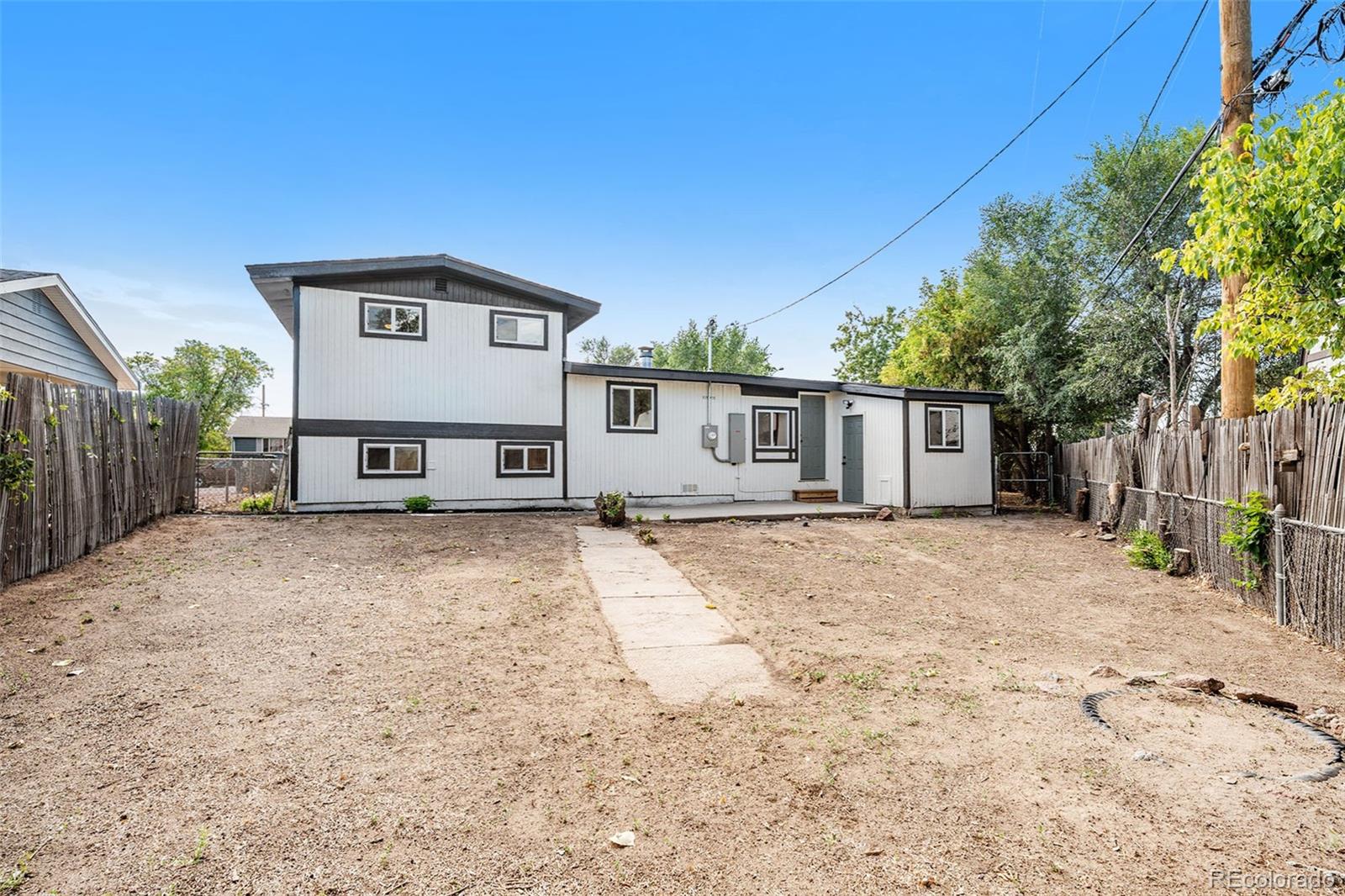 7261 E 78th Place