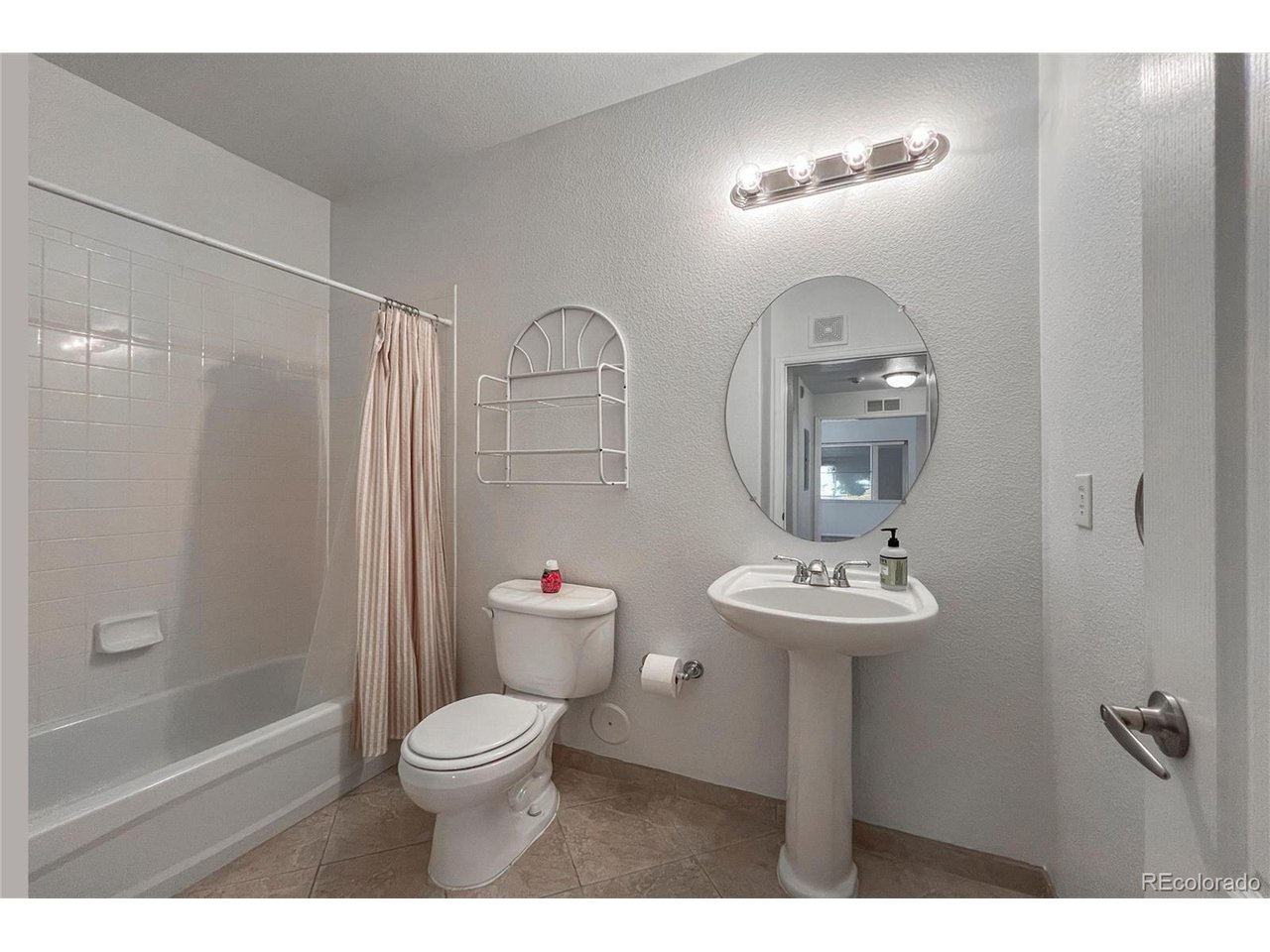 2239 Calais Dr 2239-11E Longmont Unit: 11E