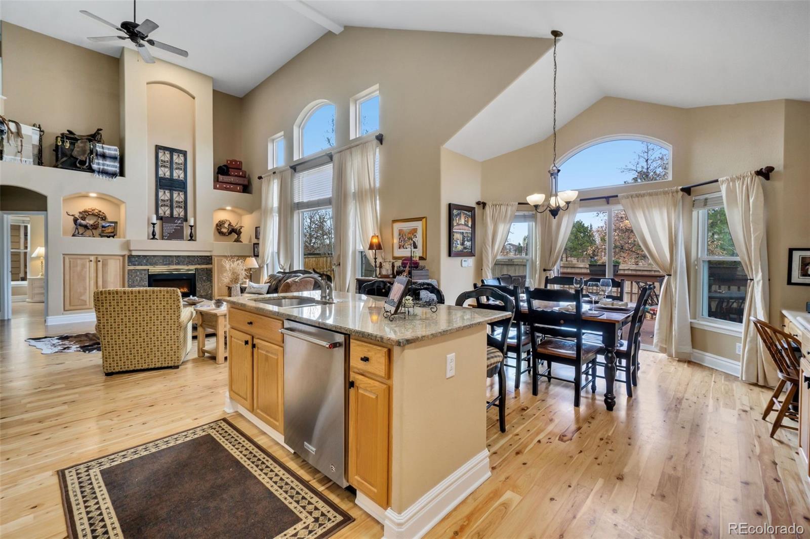 5757 W Long Place