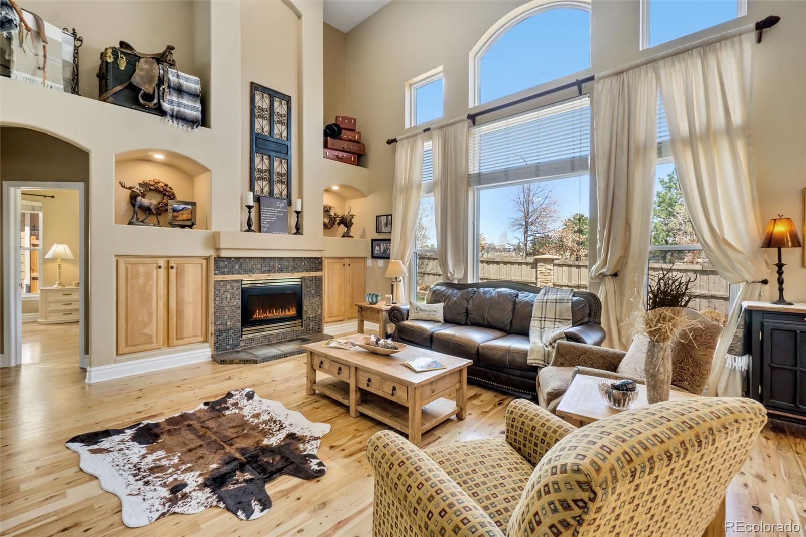 5757 W Long Place