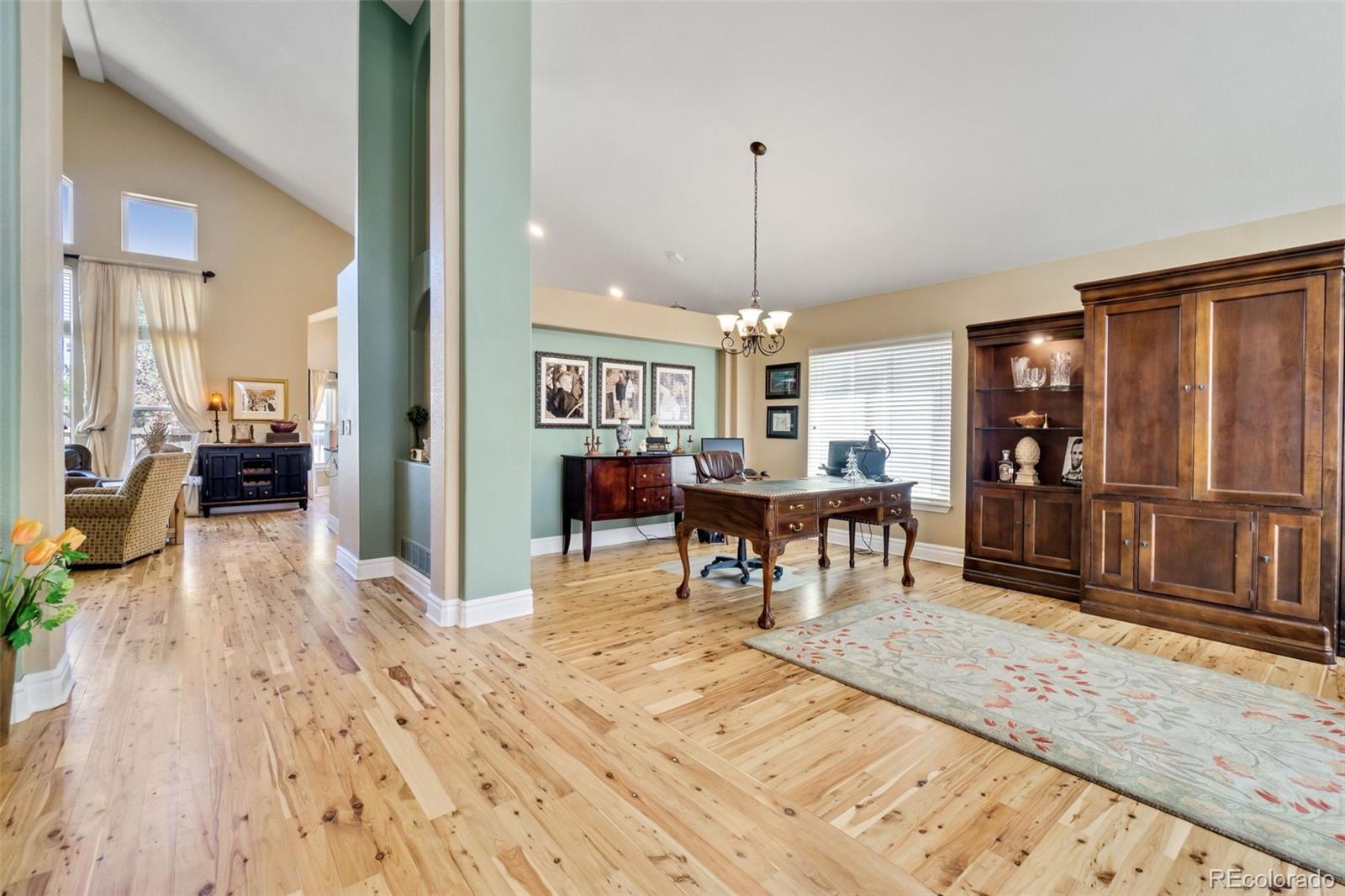 5757 W Long Place