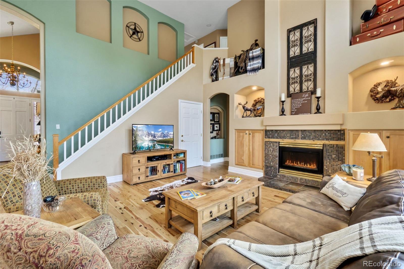 5757 W Long Place