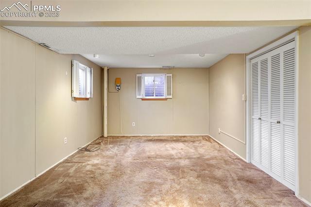 2010 Parkview Boulevard