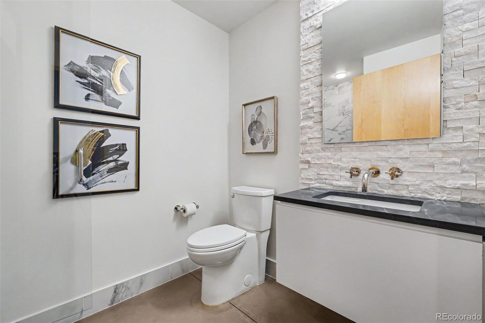 2100 16th Street Unit: 302