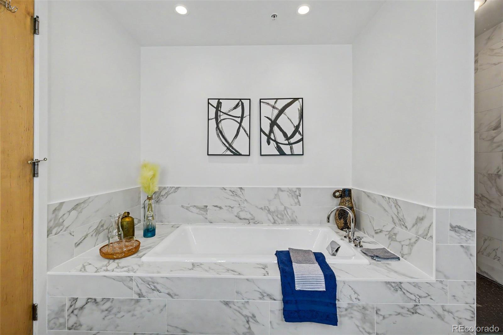 2100 16th Street Unit: 302