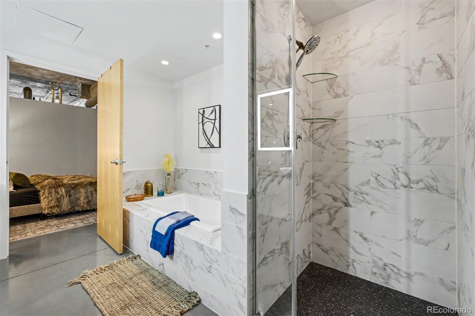 2100 16th Street Unit: 302