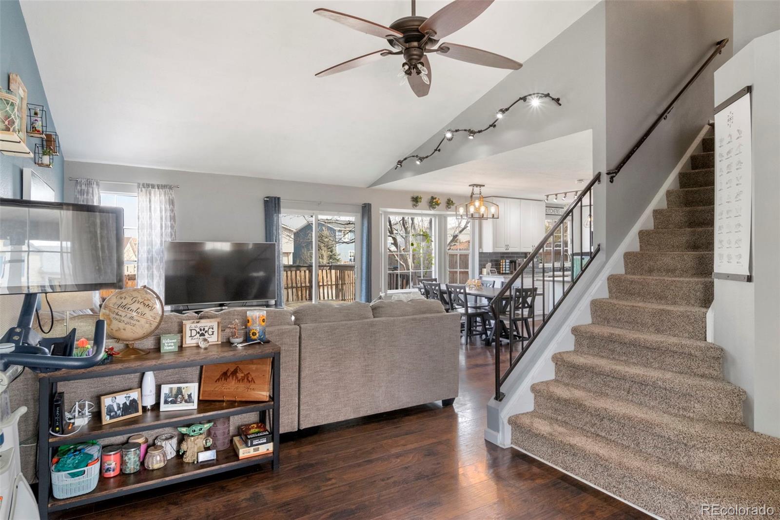 9869 Fairwood Street