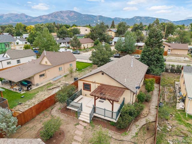 734 W 2nd Street