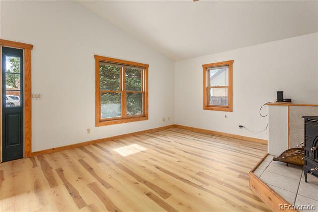 734 W 2nd Street