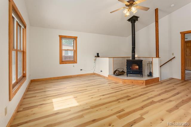734 W 2nd Street