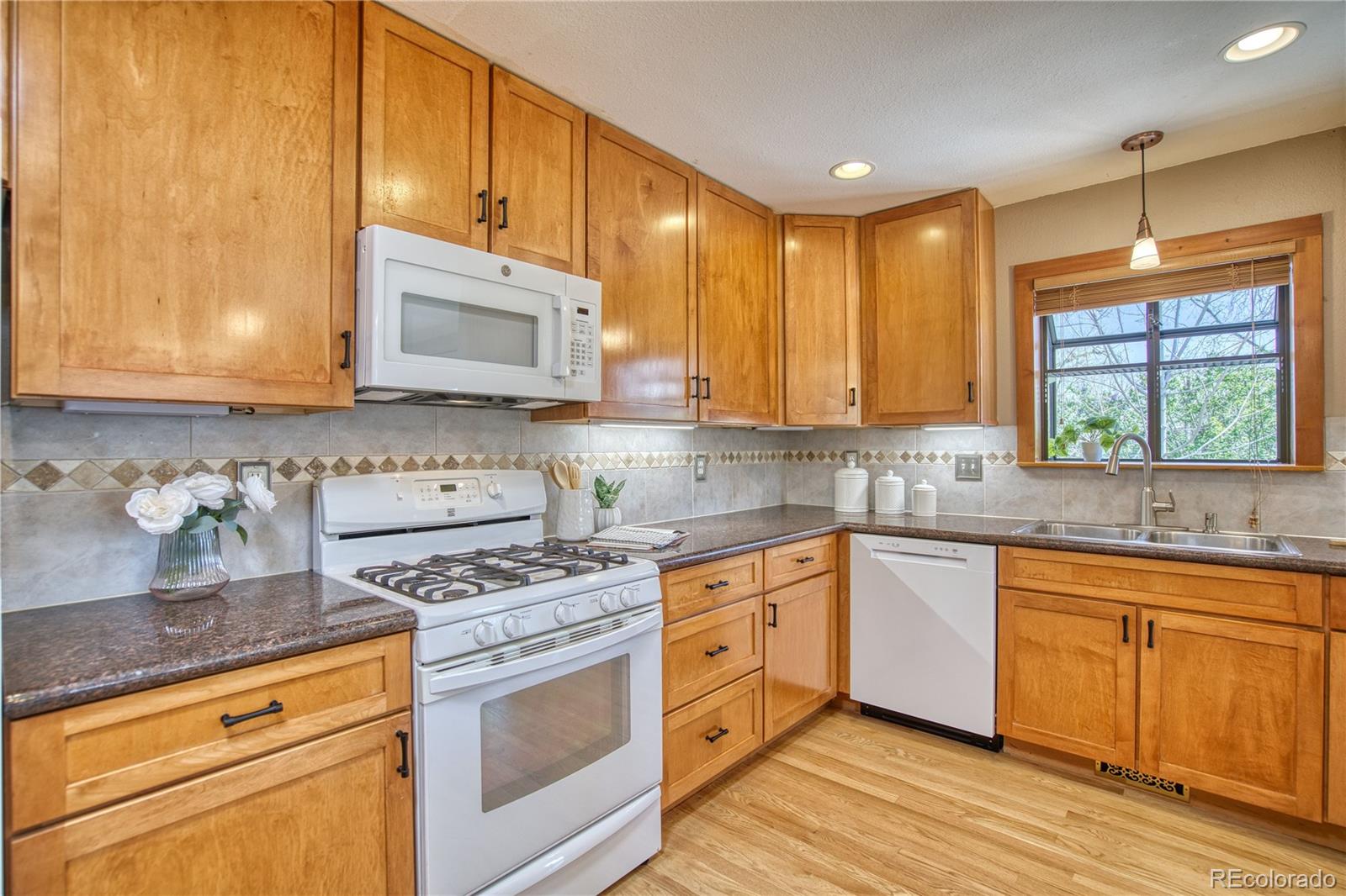 7216 Timothy Place