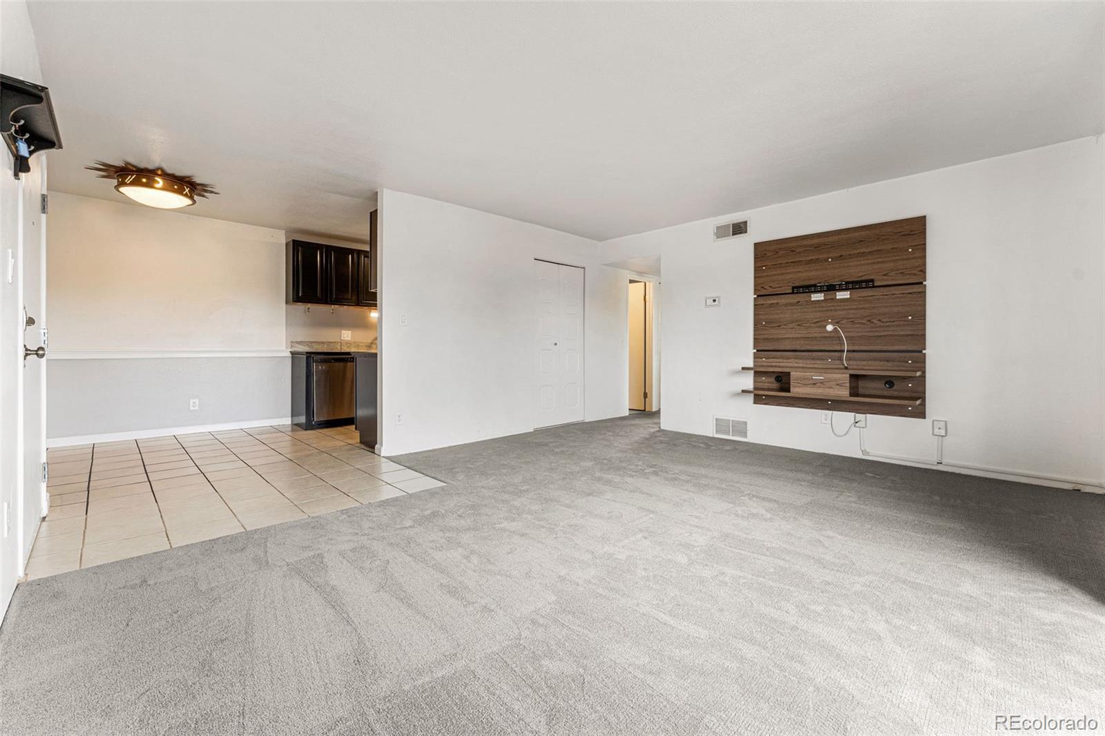 10211 Ura Lane Unit: 4-307