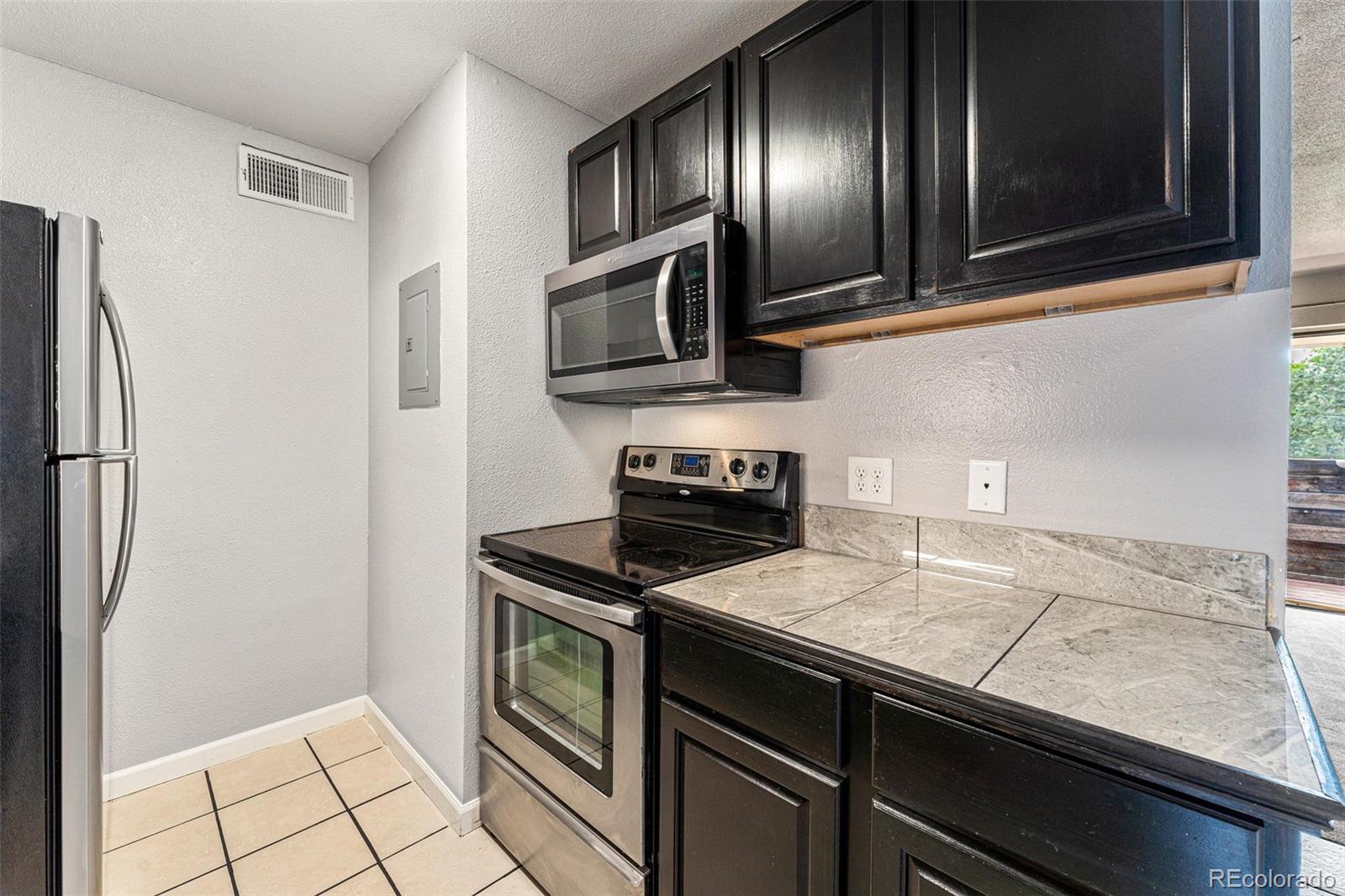 10211 Ura Lane Unit: 4-307