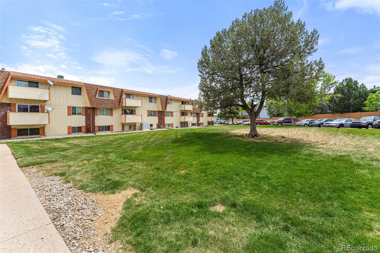 10211 Ura Lane Unit: 4-307