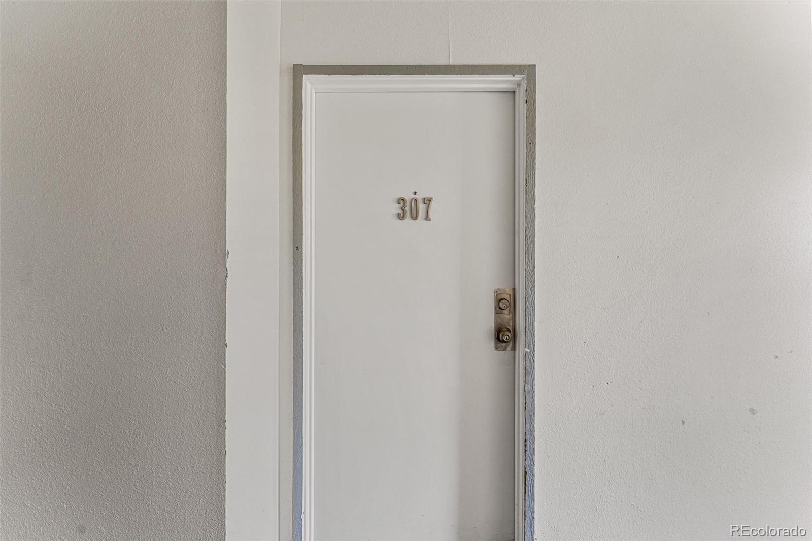 10211 Ura Lane Unit: 4-307