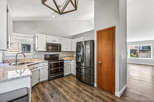 10205 Westside Court