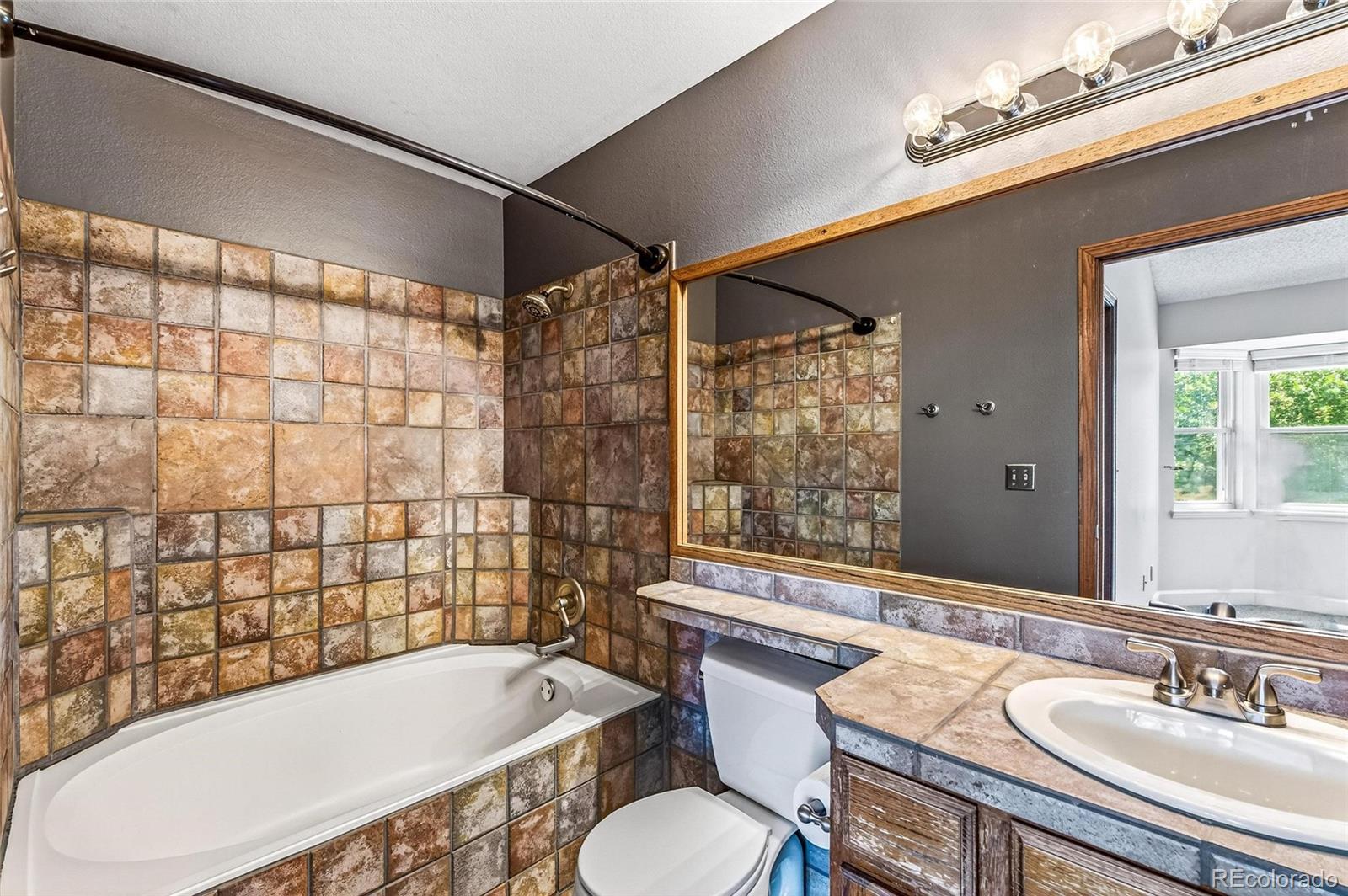 10205 Westside Court