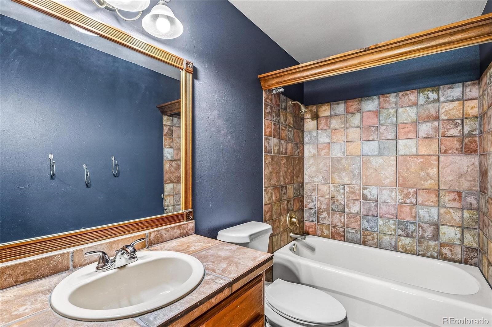 10205 Westside Court