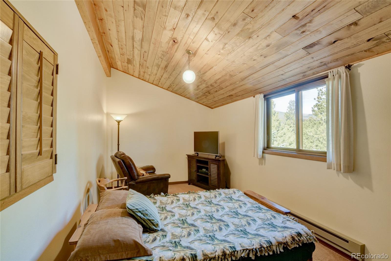 30500 Mountainside Drive