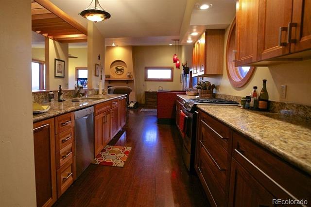 6156 County Road 156