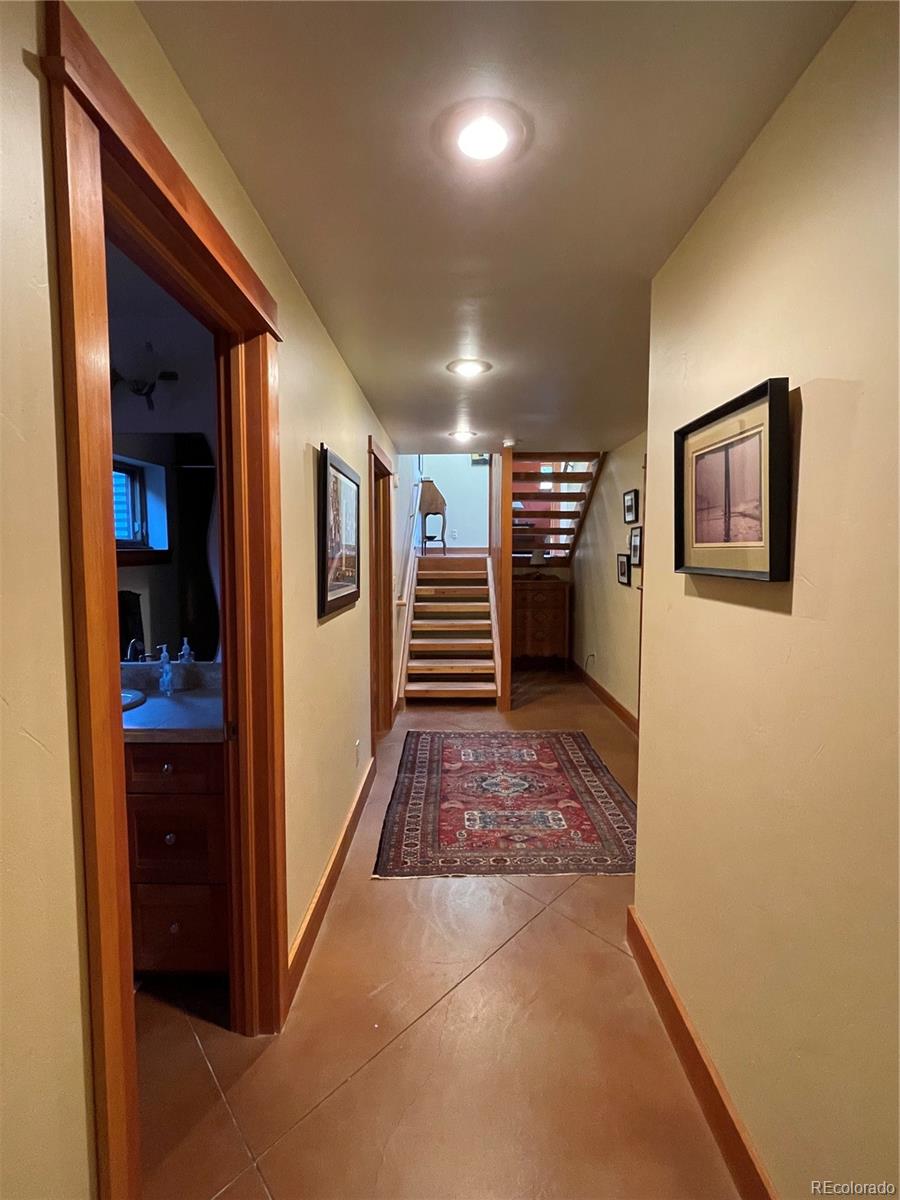 6156 County Road 156