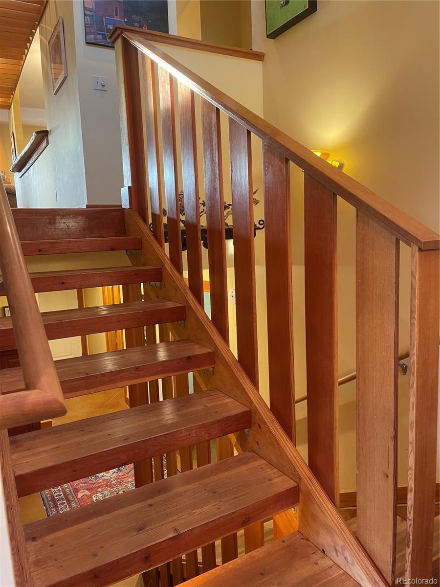 6156 County Road 156