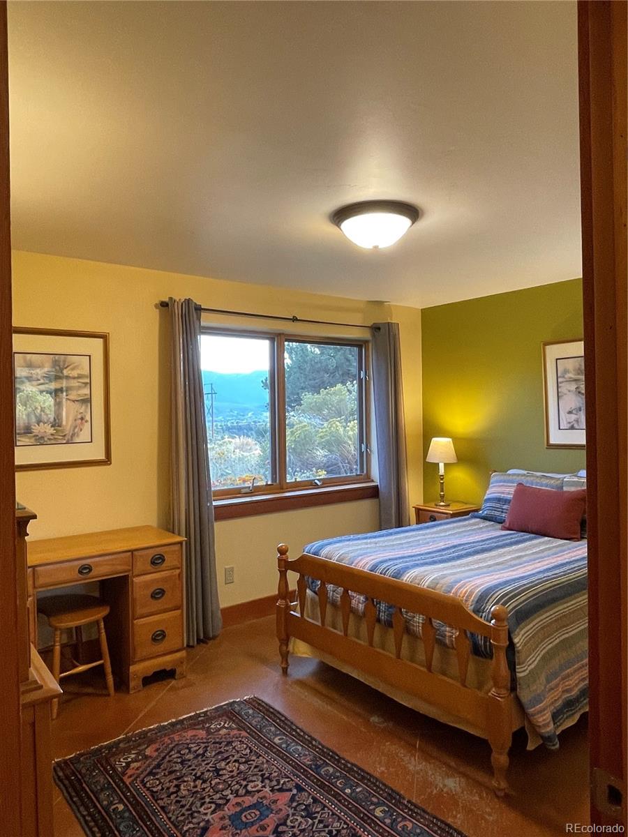 6156 County Road 156