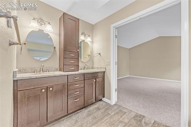 1055 Hunters Ridge Drive