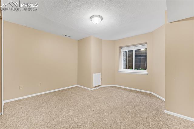 1055 Hunters Ridge Drive