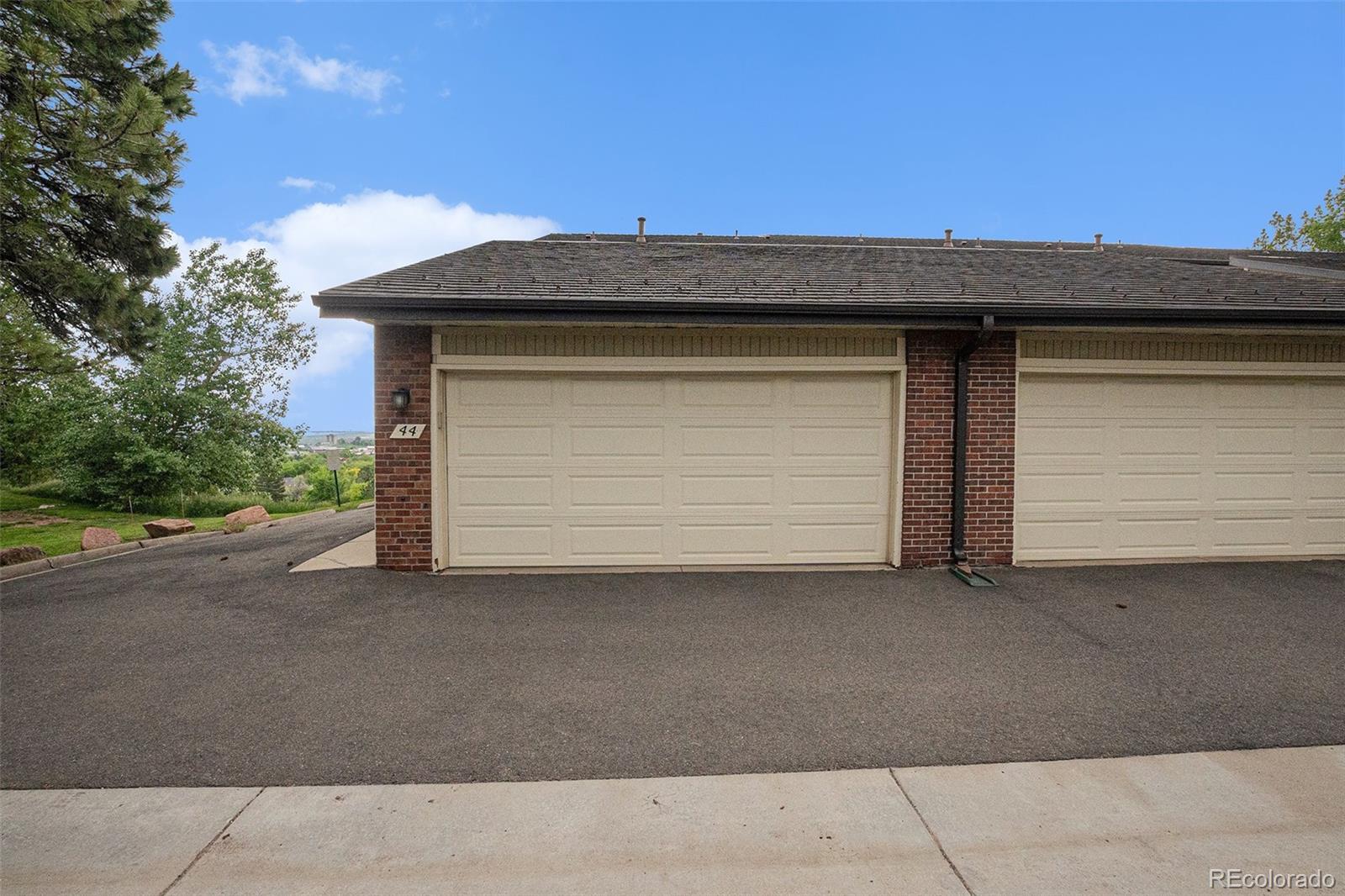 44 S Holman Way