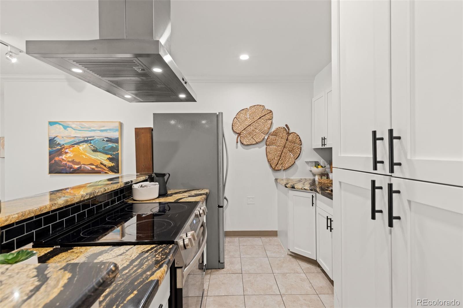 1050 N Corona Street Unit: 302