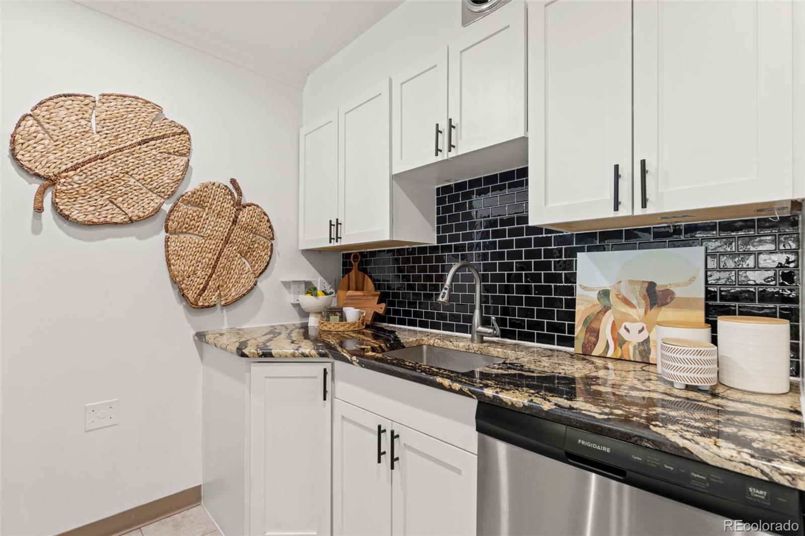 1050 N Corona Street Unit: 302